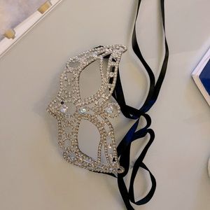 Jeweled mask *not Swarovski*